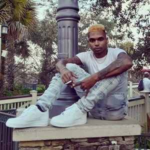 Meet your Posher, Saxon